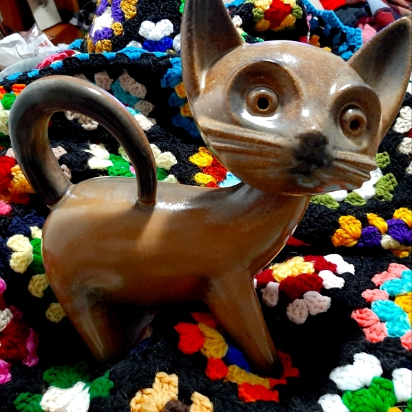 Vintage Other - super Unique Pottery cat decanter